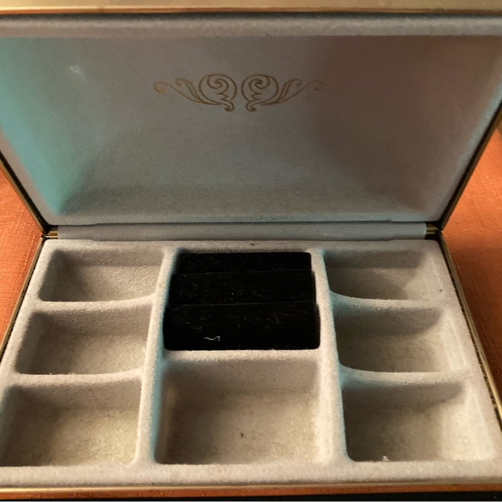 Jewelry Box - 7 1/4 in x 5 1/2 in Black Velour